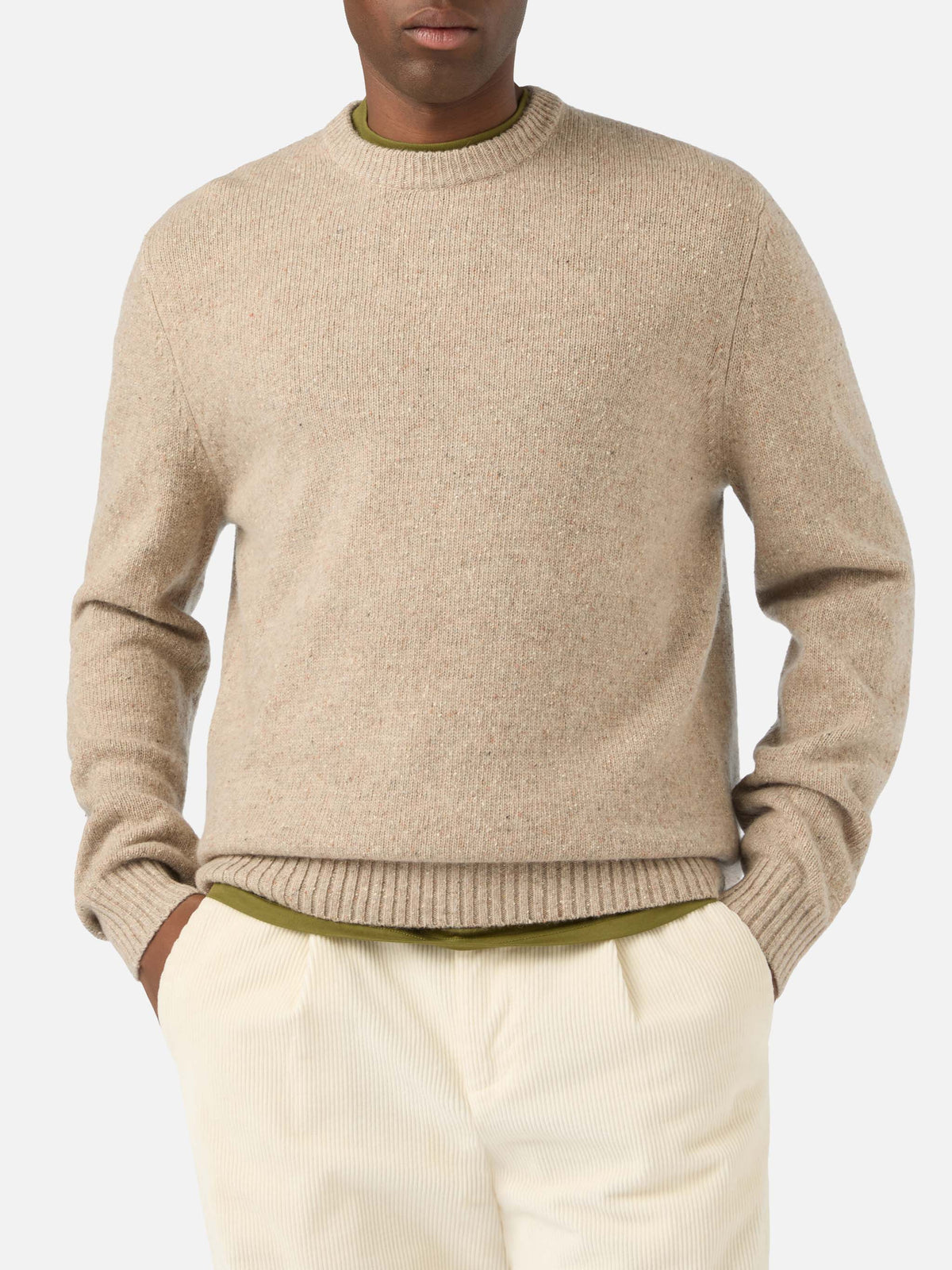 Jersey de cuello redondo en mezcla de lana Donegal Regent color caqui 