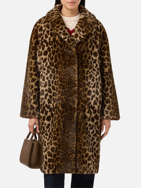 Rouge faux-fur coat with leopard print