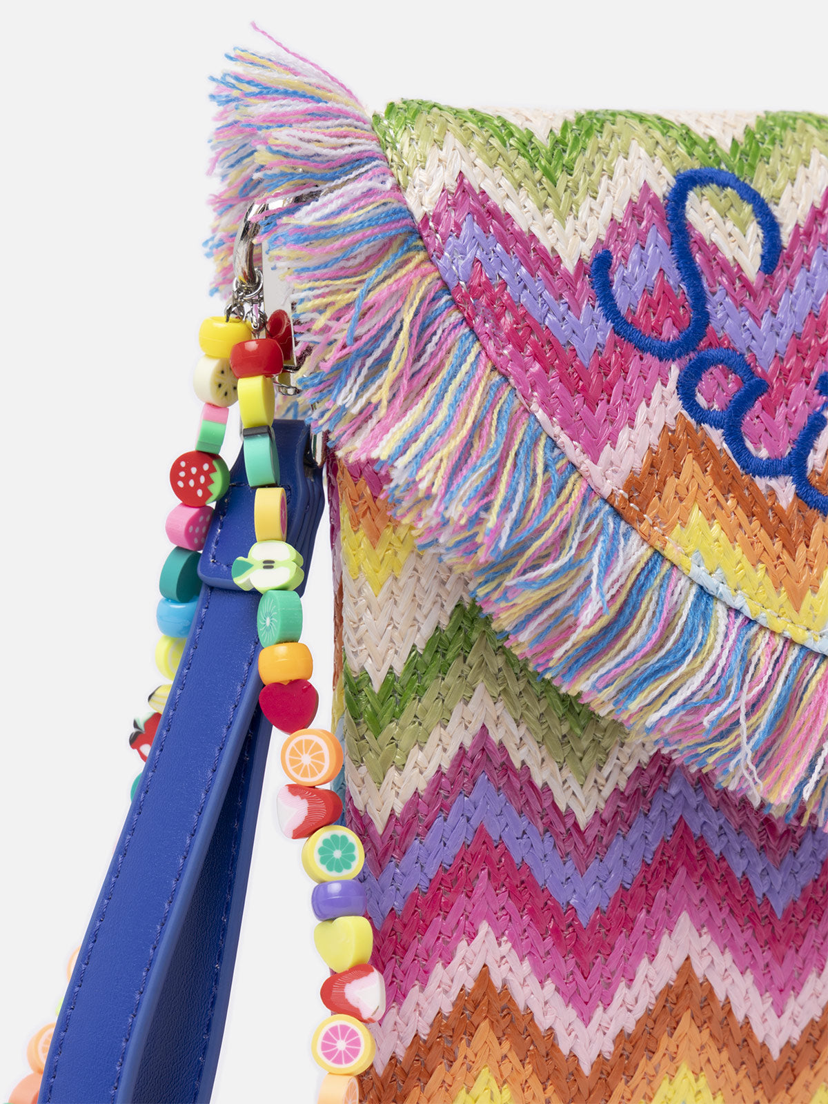 Pouch in paglia con charms frutta