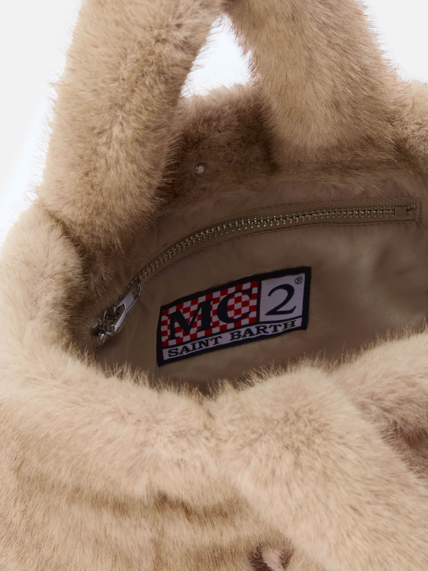 Borsa morbida a mano Vanity Mini Soft in faux fur beige