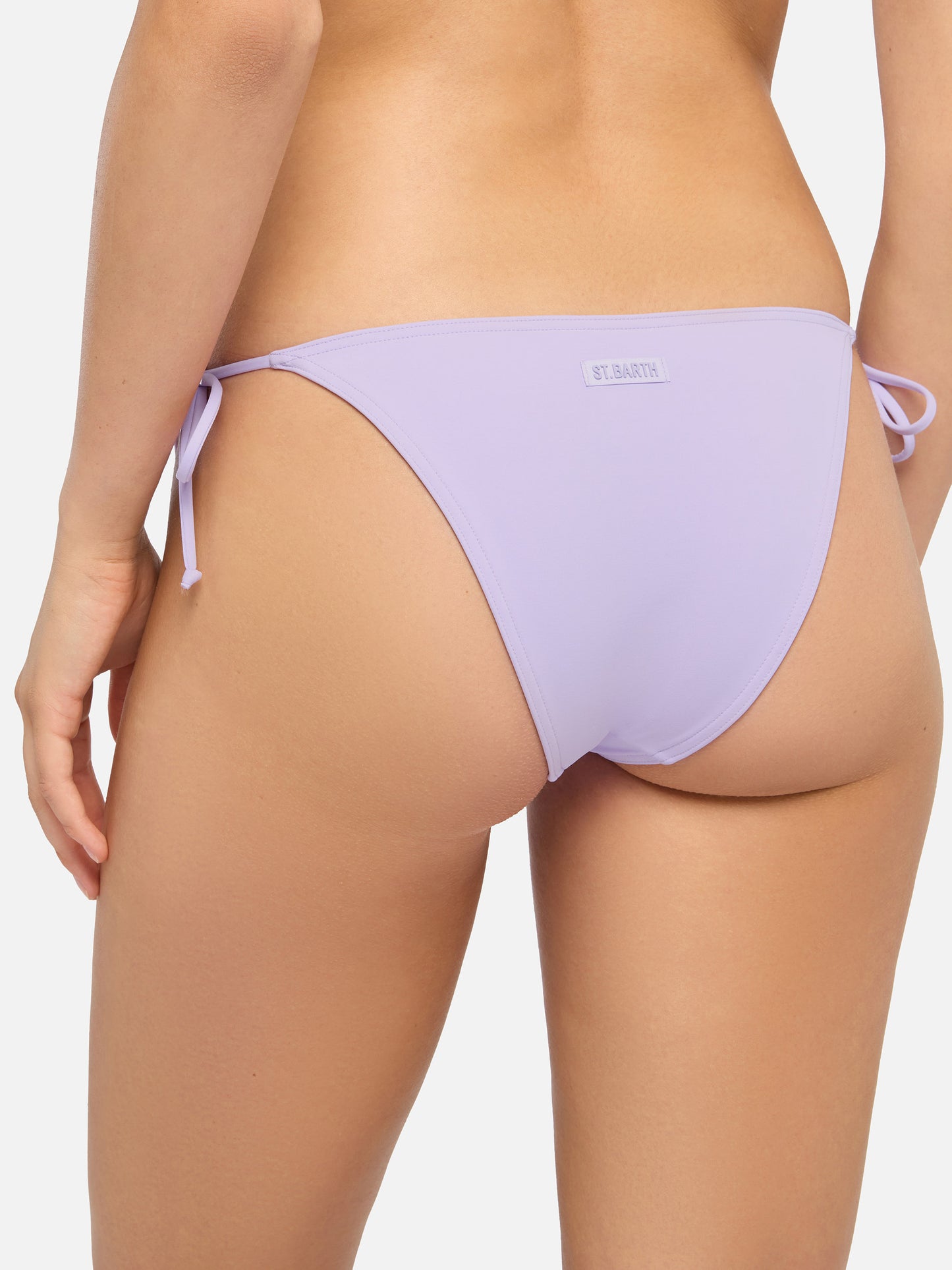 Lilafarbene klassische Badehose „Virgo“ – Lilafarbener Badeanzug mit Triangel-Oberteil „Leah“