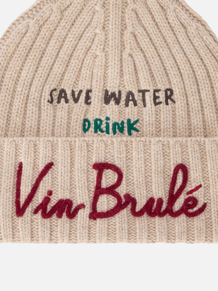 Beige Wengen-Beanie mit Save Water Drink Vin Brulé-Stickerei 