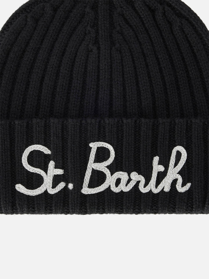 Bonnet Wengen noir avec broderie St. Barth 