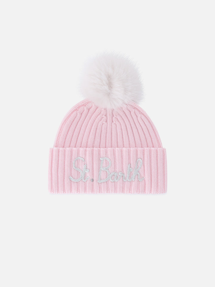 Rosa Wengen-Beanie mit Bommel und St. Barth-Stickerei 