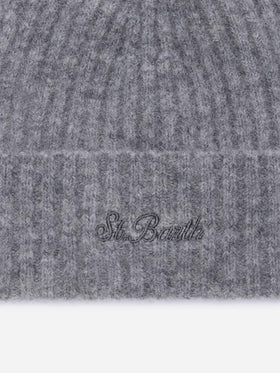 Berretto Wengen grigio in misto alpaca con ricamo logo