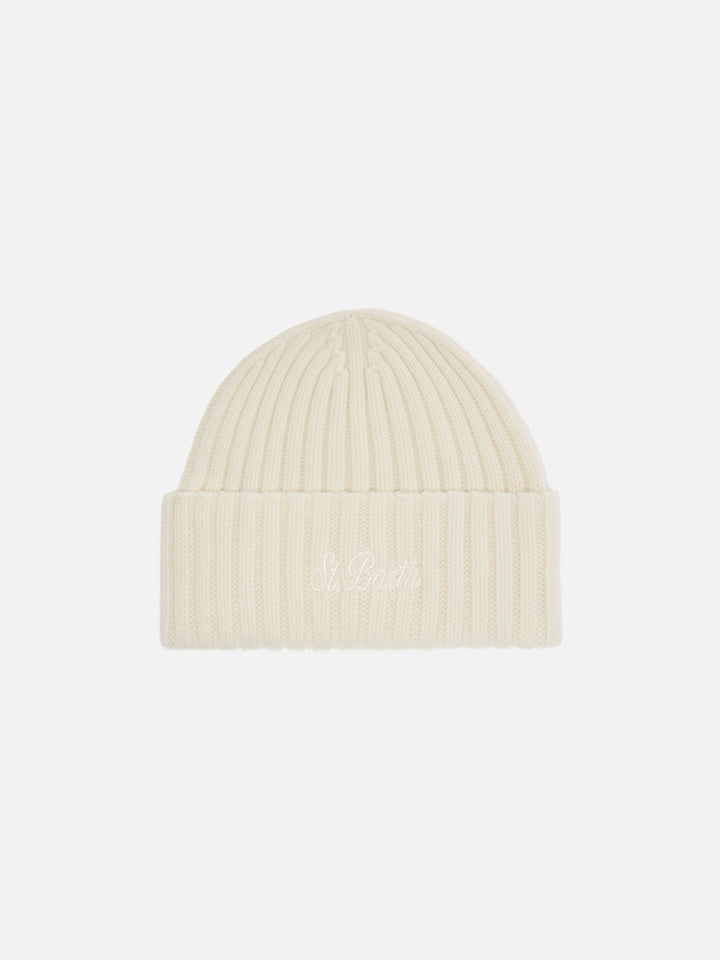 Wengen beanie in white with St. Barth embroidery on the turn-up