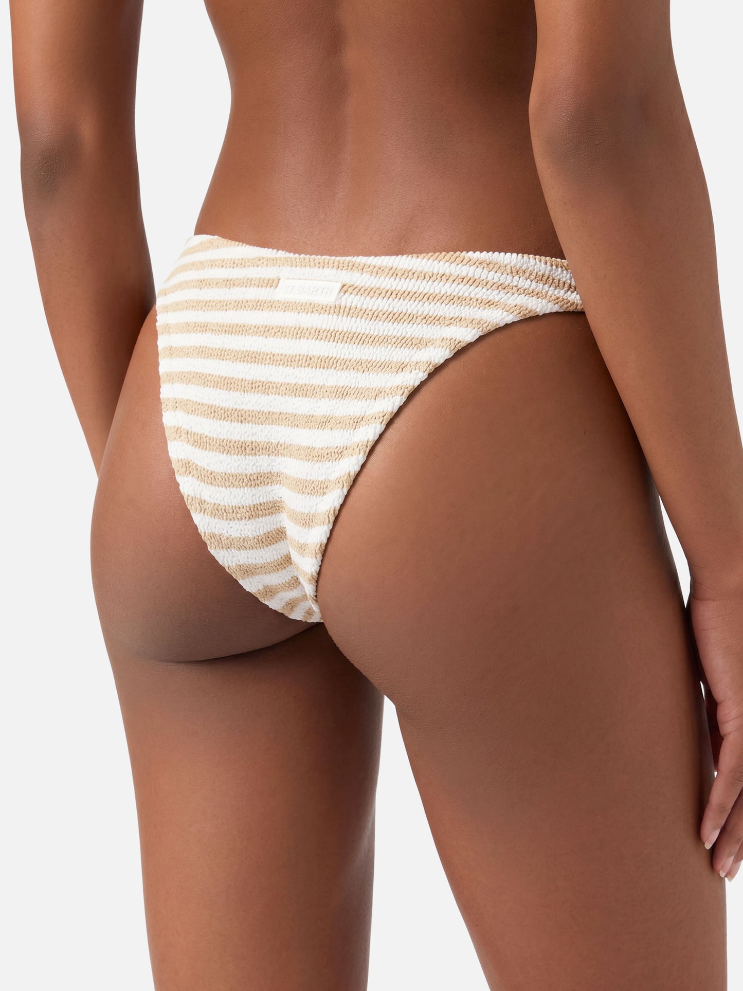 Bikini bandeau Yulia Elise en tissu crinkle avec slip de bain regular et imprimé rayé 