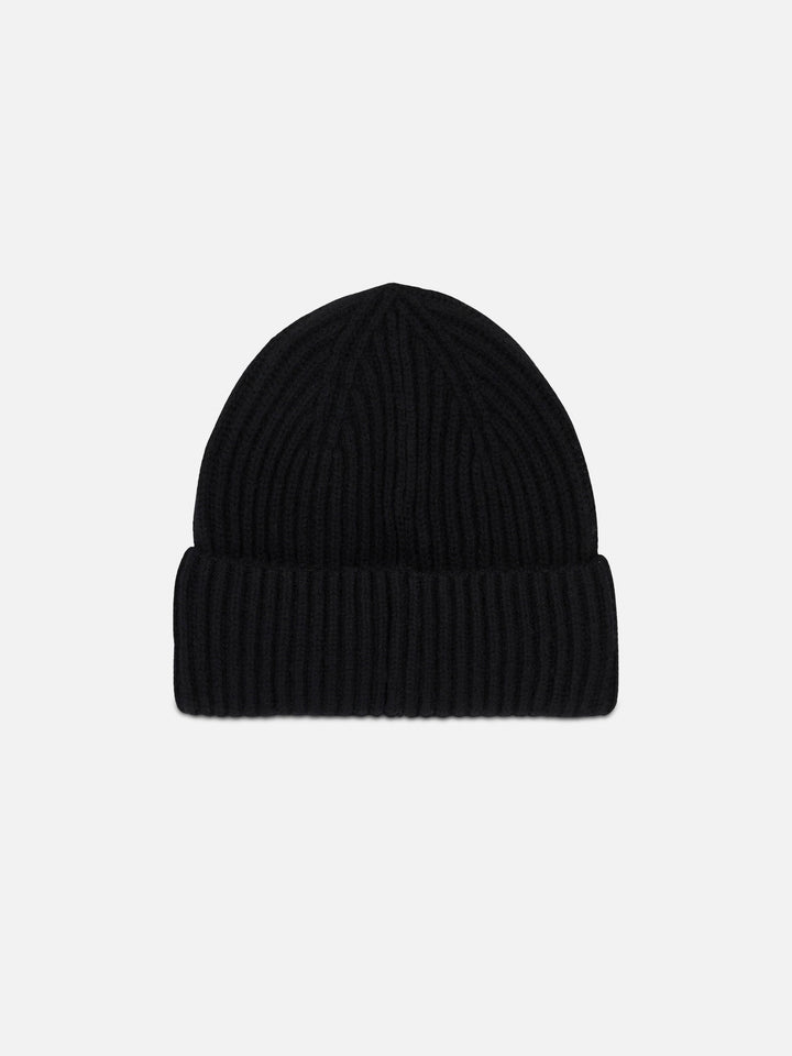 Woman black beanie with St. Barth embroidery