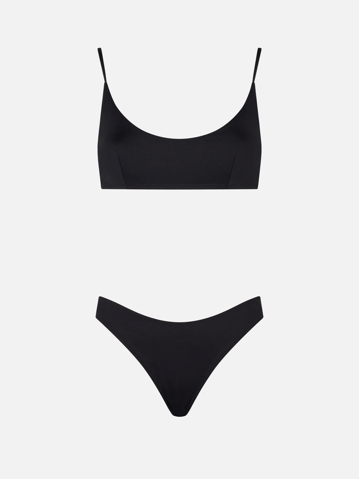 Woman black bralette bikini