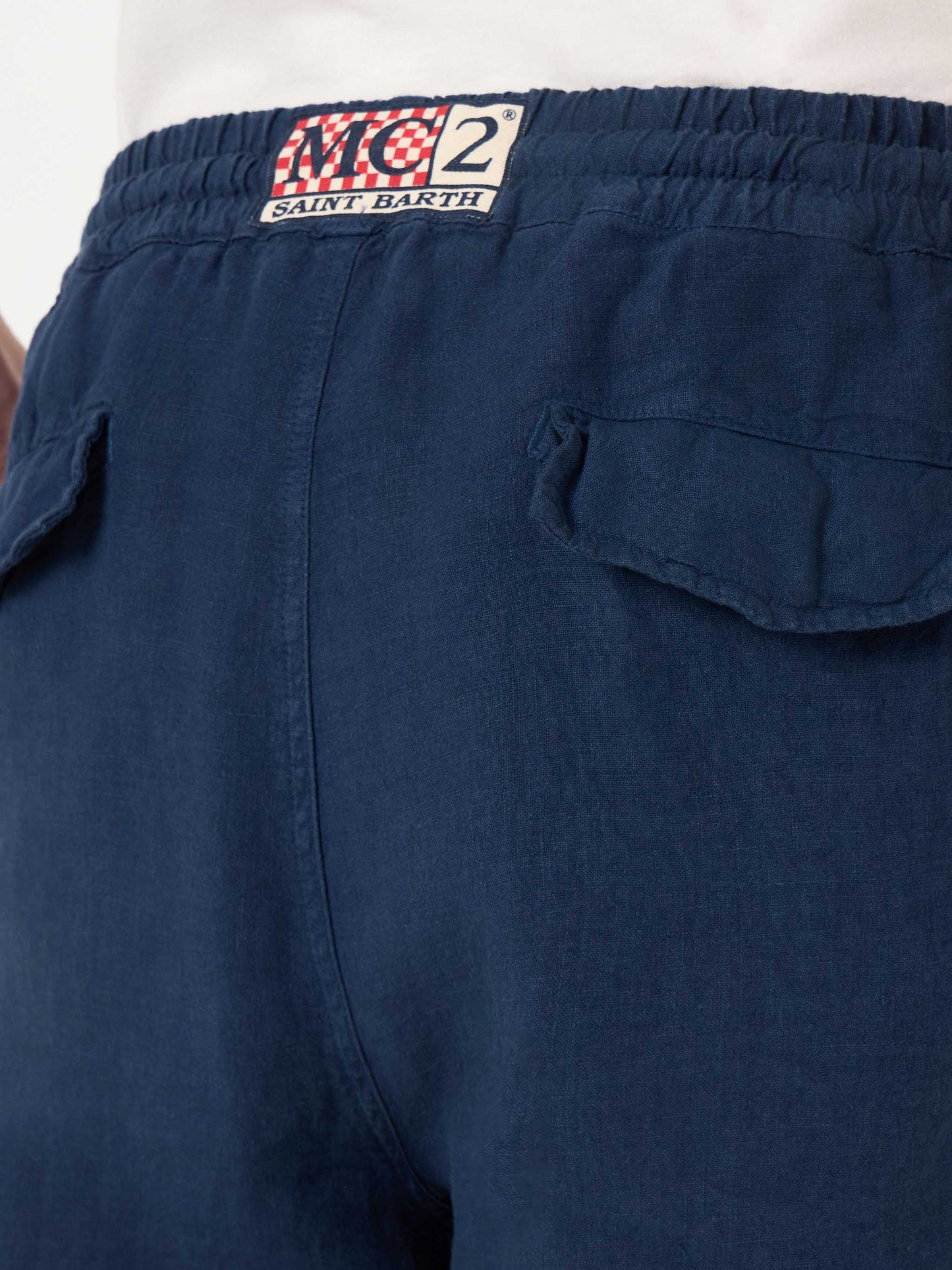 Herren-Bermudashorts aus Leinen und Marineblau
