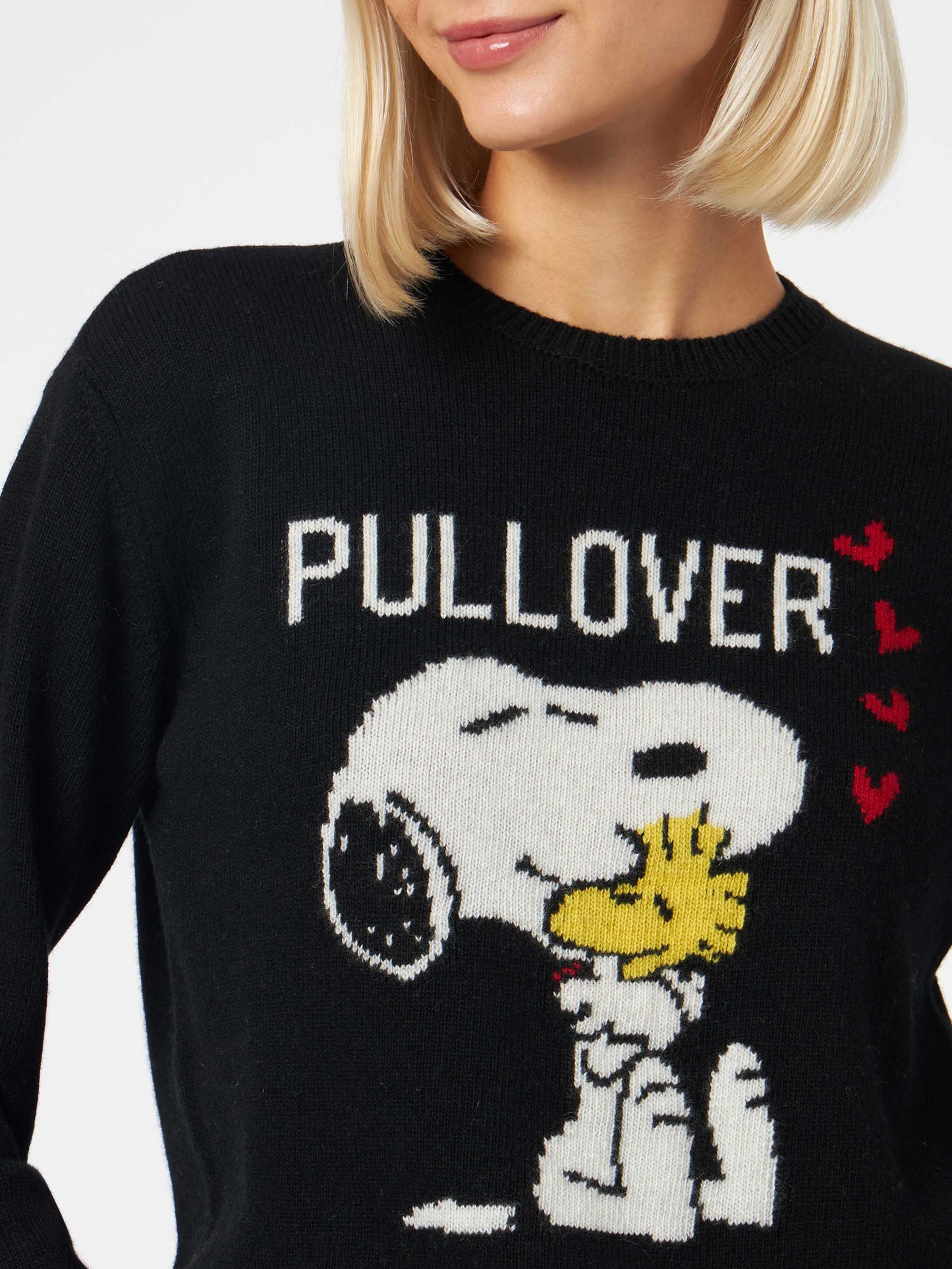 Woman crewneck black sweater with Snoopy and Woodstock print | SNOOPY PEANUTS™ SPECIAL EDITION