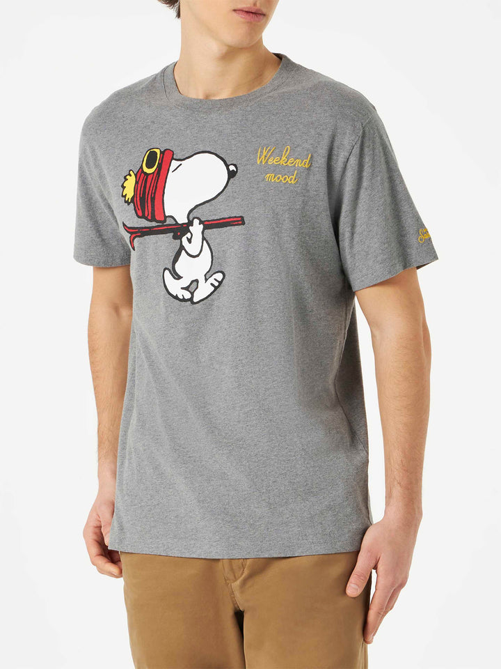 Man t-shirt with Snoopy weekend mood embroidery | SNOOPY - PEANUTS™ SPECIAL EDITION